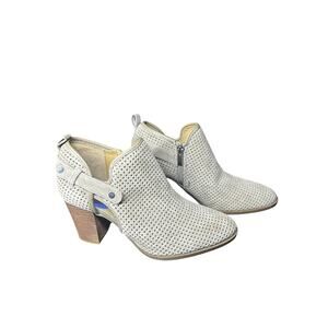 NWT Franco Sarto Women’s Suede Dakota Bootie Size 7.5